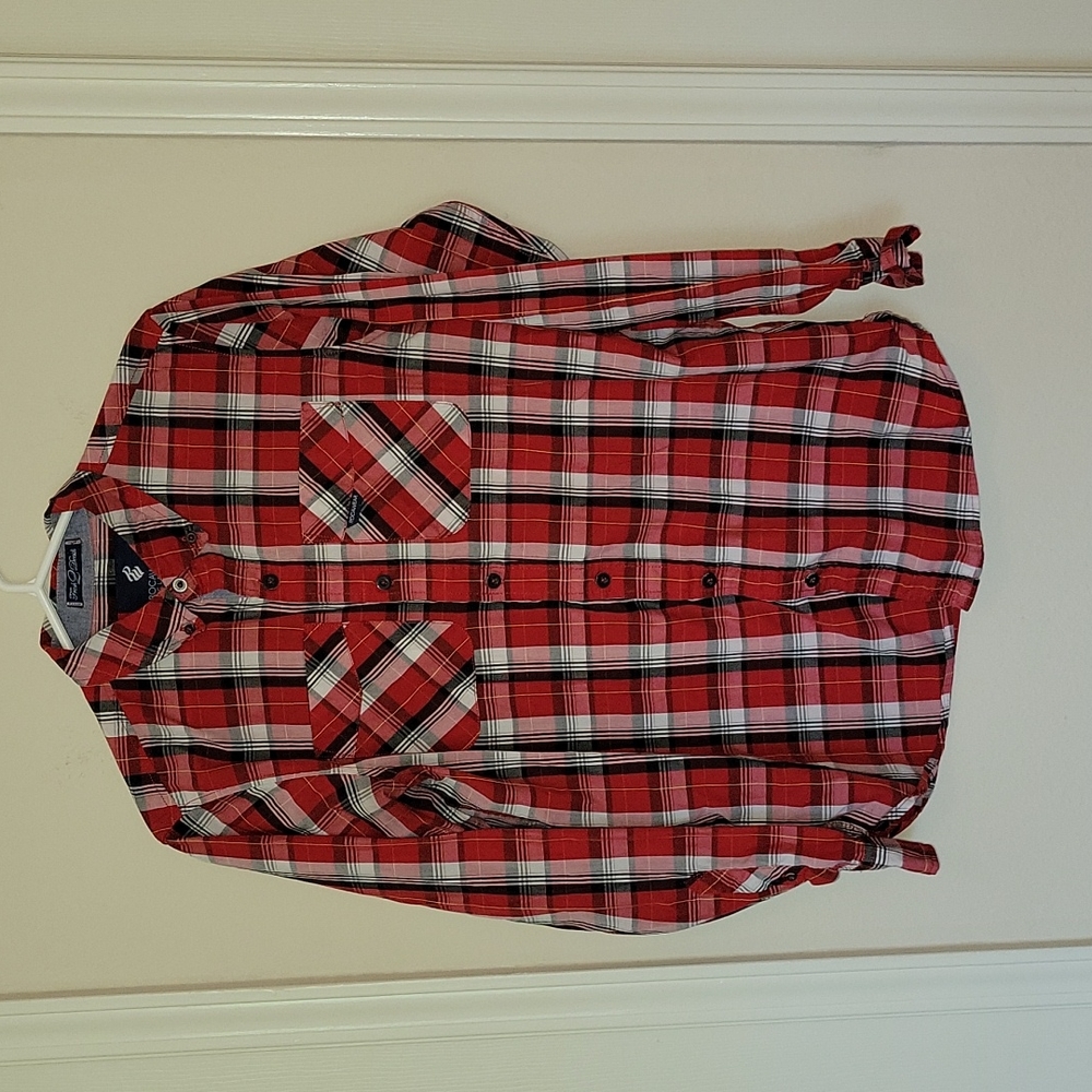 Rocawear Classics Red Plaid Long Sleeve Shirt